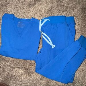 Figs Royal Blue V-Neck Scrub Top double pocket and Drawstring jogger Scrub Pants